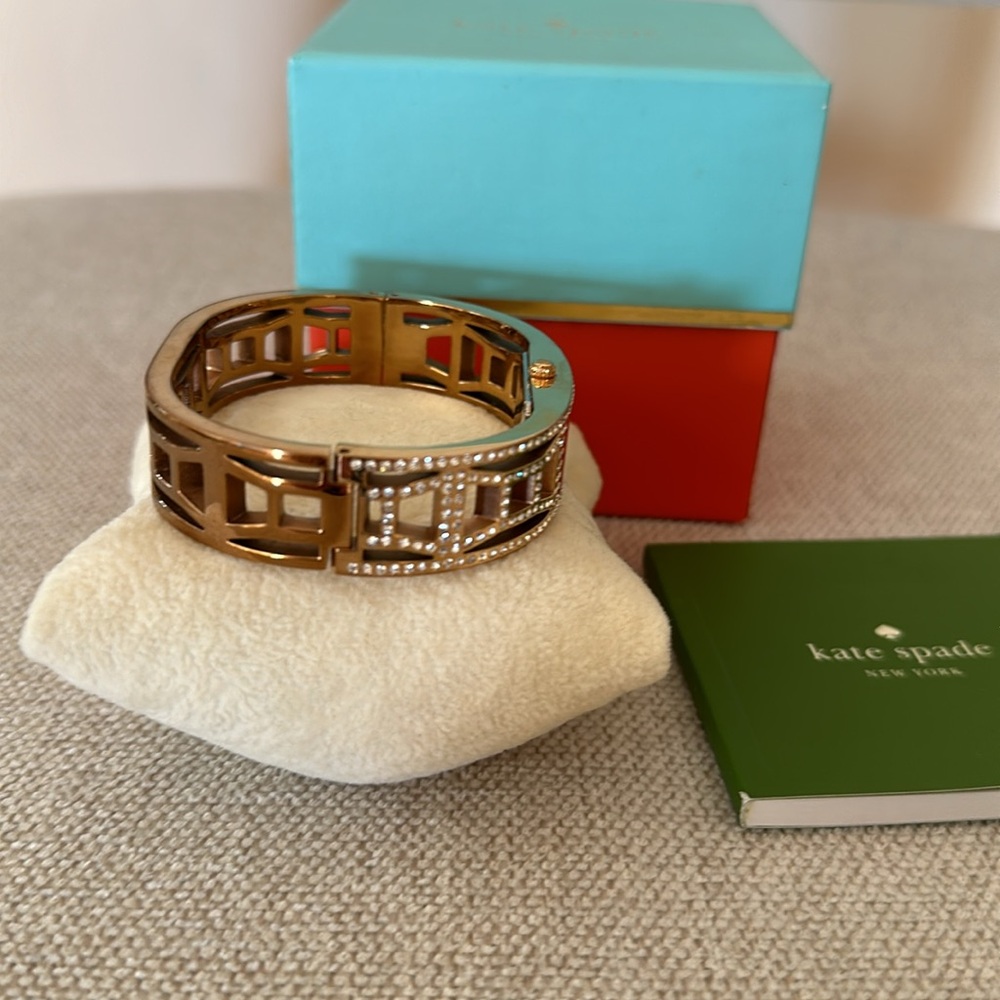 Kate Spade bangle watch. - Picture 6 of 12